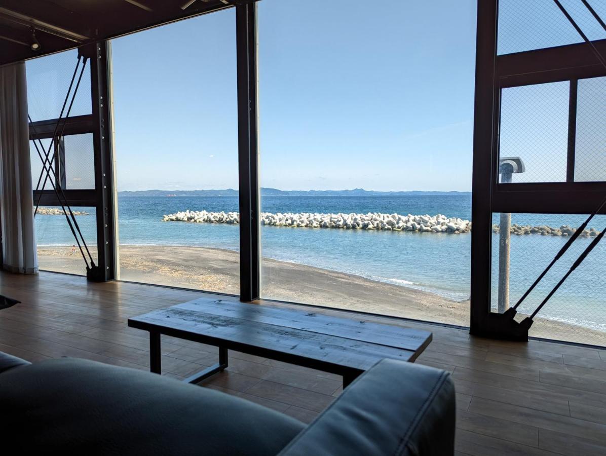 Villa Yokosuka Sky Grey -横須賀のビーチフロントベース- Exterior foto
